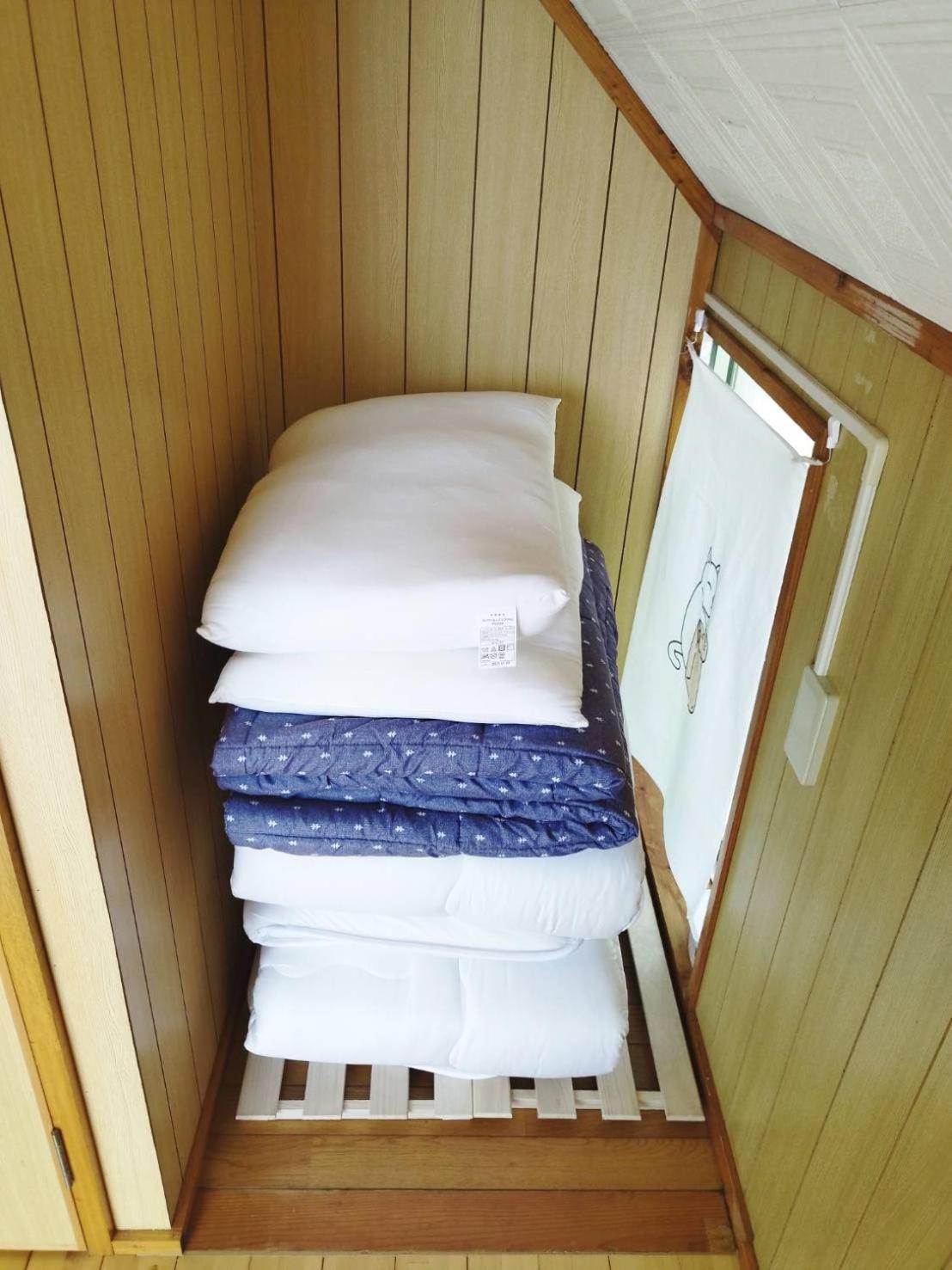 Cottage Blue Onna Luaran gambar