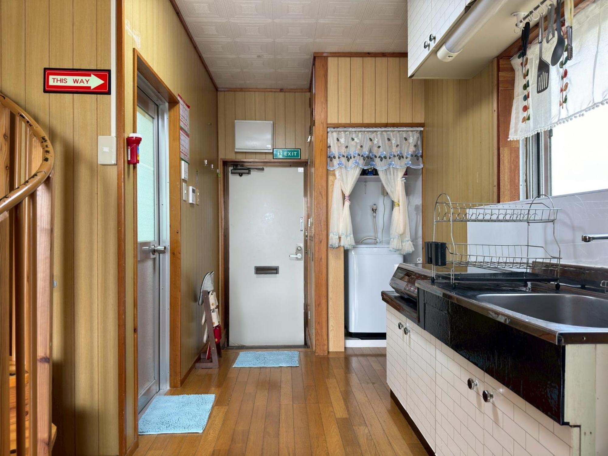 Cottage Blue Onna Luaran gambar