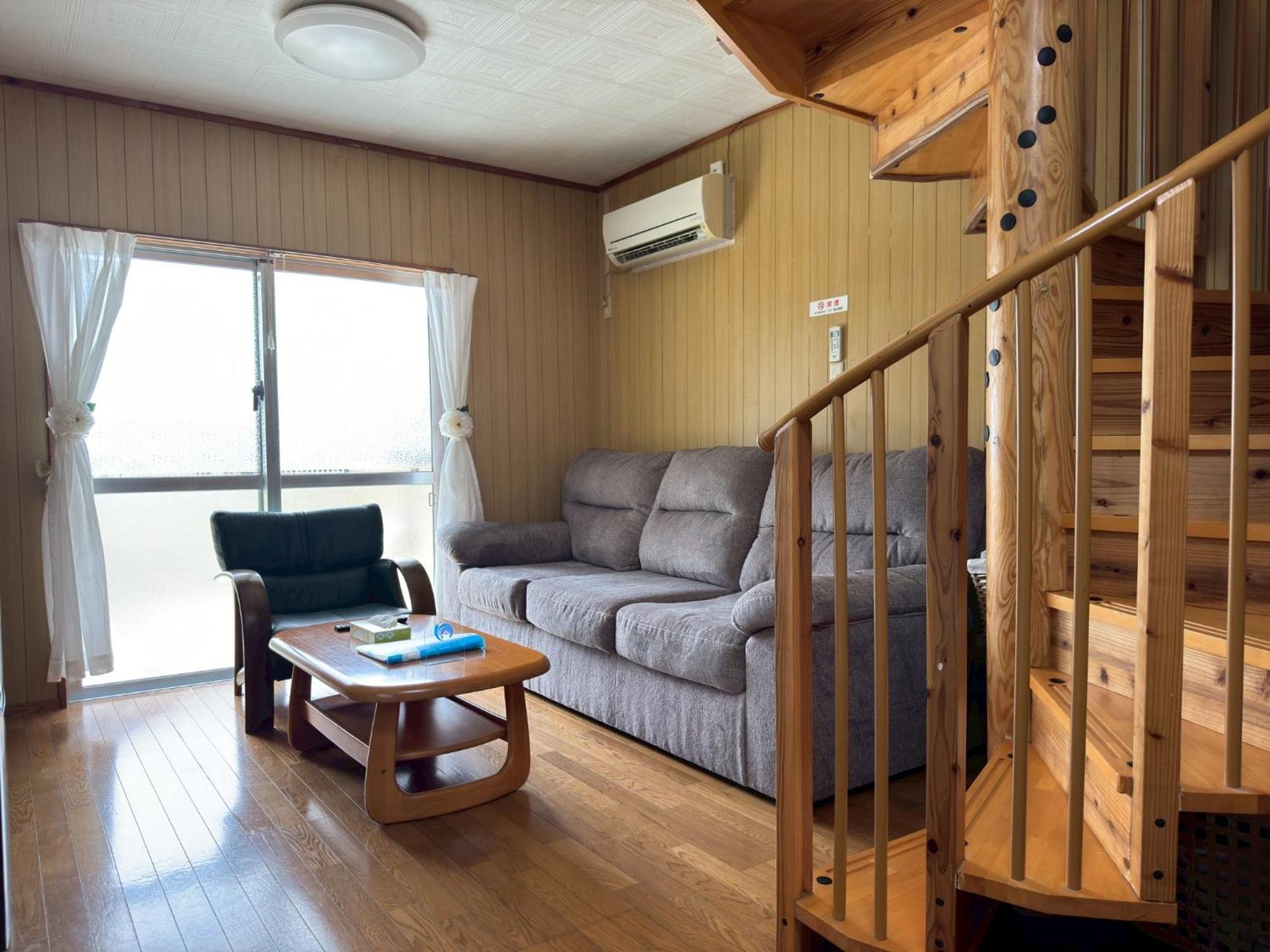 Cottage Blue Onna Luaran gambar