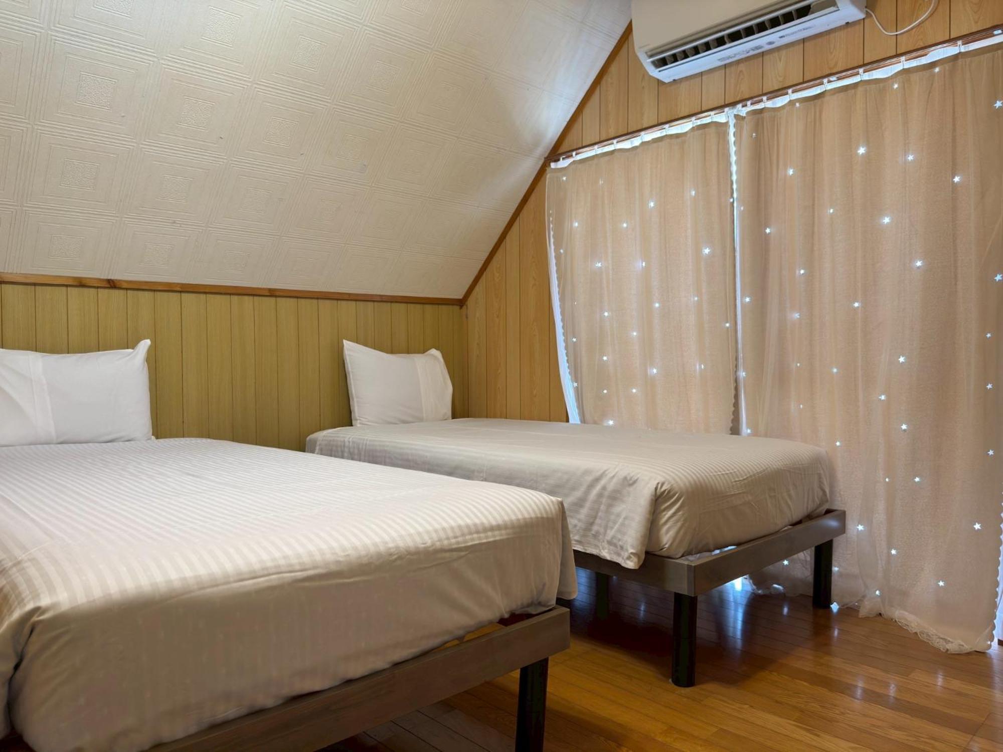Cottage Blue Onna Luaran gambar